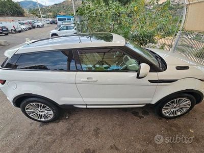 Usata Land Rover Range Rover evoque Dynamic 190 CV (139 kW) 2011 Bianco Coupé