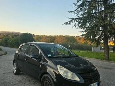 Usata Opel Corsa Cosmo 90 CV (66 kW) 2009 Utilitaria