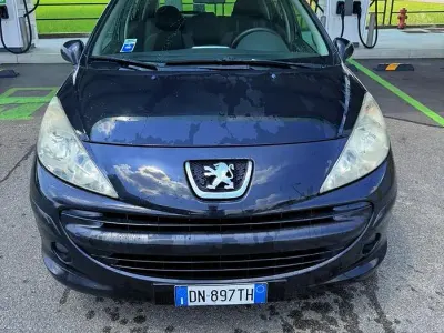 Usata Peugeot 207 95 CV (69 kW) 2008 Bluazzurro Berlina