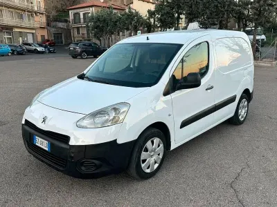 Usata Peugeot Partner 90 CV (66 kW) 2015 Bianco Monovolume