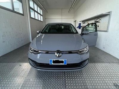 usata VW Golf VIII Mild Hybrid