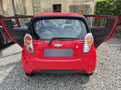 Usata Chevrolet Spark 68 CV (50 kW) 2010 Rosso Utilitaria