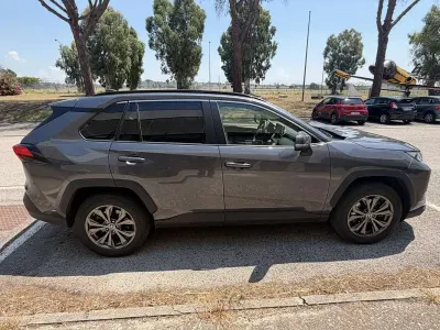 Usata Toyota RAV4 Hybrid 178 CV (130 kW) 2022 SUV
