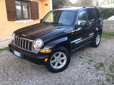 Usata Jeep Cherokee 163 CV (119 kW) 2007 SUV