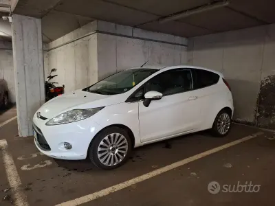 Usata Ford Fiesta 97 CV (71 kW) 2009 Utilitaria