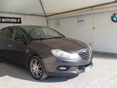 Usata Lancia Delta Gold 190 CV (139 kW) 2012 Grigio Utilitaria