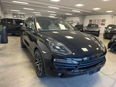 Usata Porsche Cayenne 382 CV (280 kW) 2015 Nero SUV