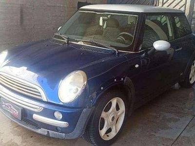Usata Mini Cooper 116 CV (85 kW) 2002 Blu Utilitaria