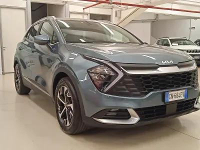 Usata Kia Sportage Style 136 CV (100 kW) 2023 Yucca steel gray SUV