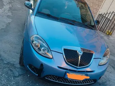 Usata Lancia Ypsilon 69 CV (50 kW) 2007 Blu Utilitaria