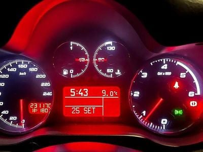 Usata Alfa Romeo 147 Progression 120 CV (88 kW) 2009 Nero Utilitaria