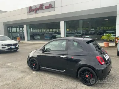 Usata Abarth 500 Custom 135 CV (99 kW) 2014 Nero Berlina