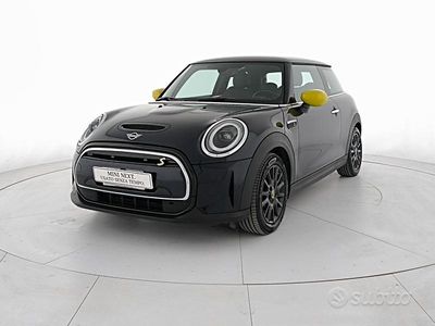 Usata Mini Cooper SE 135 kW (184 CV) 2021 Blu Utilitaria