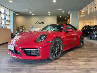 Usata Porsche 911 Carrera Cabriolet 385 CV (283 kW) 2020 Rosso Cabrio