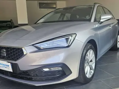 Usata Seat Leon Business 150 CV (110 kW) 2023 Argento Station wagon