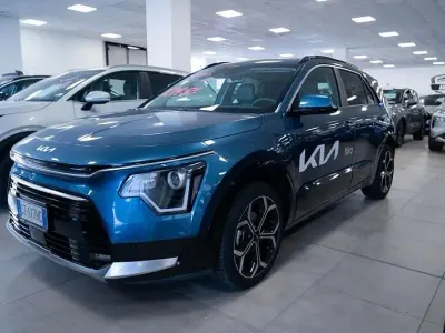 Nieuw Kia Niro Style 92 PK (67 kW) 2025 Blauw SUV