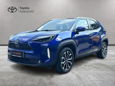 Usata Toyota Yaris Cross Trend 116 CV (85 kW) 2022 Dark blue SUV