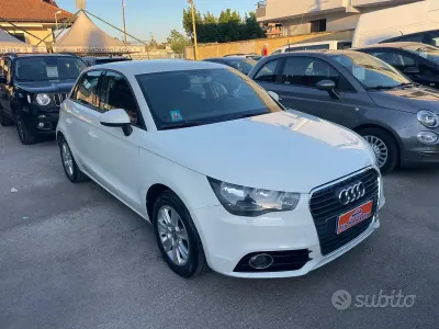 Usata Audi A1 90 CV (66 kW) 2012 Bianco Utilitaria