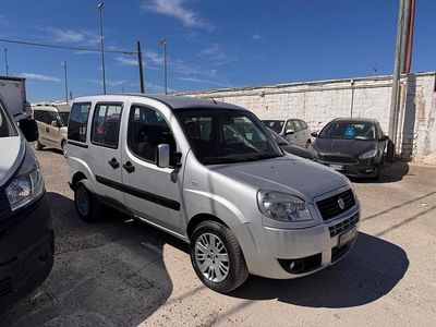 Usata Fiat Doblò Dynamic 85 CV (62 kW) 2009 Grigio Monovolume