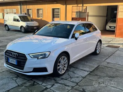 Usata Audi A3 Business 110 CV (80 kW) 2017 Bianco Berlina