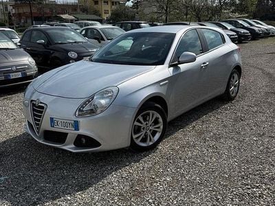 Usata Alfa Romeo Giulietta Distinctive 105 CV (77 kW) 2011 Grigio Utilitaria