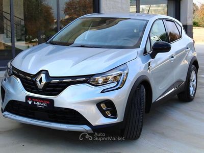 Usata Renault Captur Intens 160 CV (117 kW) 2022 Grigio SUV