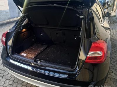 Begagnad Mercedes GLA180 109 HK (80 kW) 2017 SUV