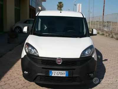 Usata Fiat Doblò Business 95 CV (69 kW) 2019 Bianco Monovolume
