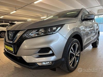 Usata Nissan Qashqai N-Connecta 131 CV (96 kW) 2018 Grigio SUV