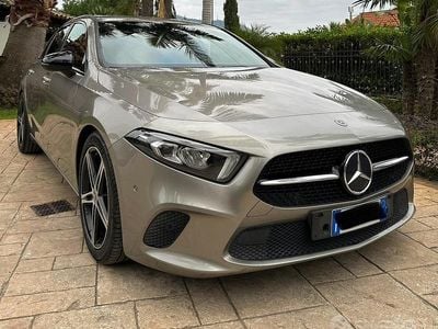 Usata Mercedes A200 163 CV (119 kW) 2019 Grigio Berlina