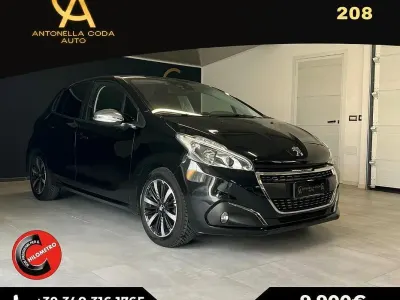 Occasion Peugeot 208 GT-line 100 PK (73 kW) 2019 Zwart Hatchback