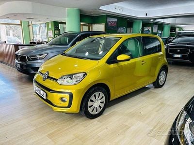 Usata VW up! 65 CV (47 kW) 2018 Oro Utilitaria