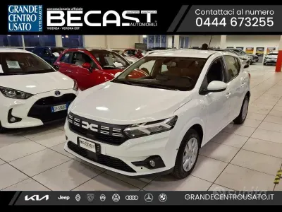 Usata Dacia Sandero Expression 101 CV (74 kW) 2023 Bianco pastello Berlina