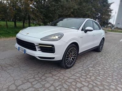 Bianco Usata 2021 Porsche Cayenne Coupe Platinum Edition Coupé | 63.900 € (Super prezzo)
