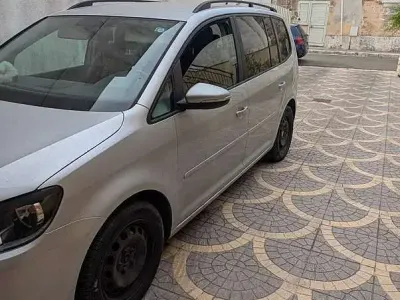 Usata VW Touran Comfortline 105 CV (77 kW) 2014 Argento Monovolume