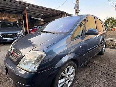 Usata Opel Meriva Cosmo 90 CV (66 kW) 2008 Gray Monovolume
