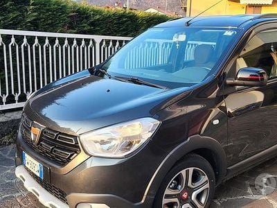 Usata Dacia Lodgy 115 CV (84 kW) 2019 Grigio Monovolume