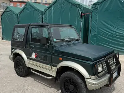 Usata Suzuki Samurai
