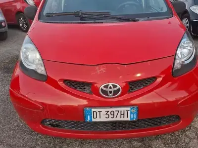 Usata Toyota Aygo Sol 68 CV (50 kW) 2008 Grigio Utilitaria