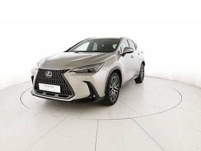 Usata Lexus NX450h+ Luxury Line 309 CV (227 kW) 2022 Grigio SUV