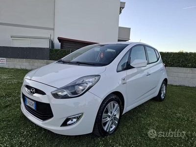 Begagnad Hyundai ix20 Comfort 89 HK (65 kW) 2014 Vit Halvkombi
