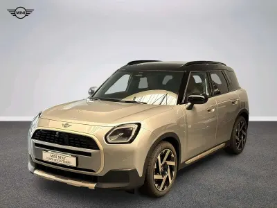 Usata Mini Countryman Favoured 150 kW (204 CV) 2026 Grigio SUV
