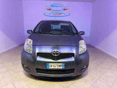 Usata Toyota Yaris 101 CV (74 kW) 2009 Antracite Berlina