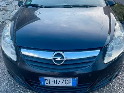 Usata Opel Corsa 75 CV (55 kW) 2008 Nero Utilitaria