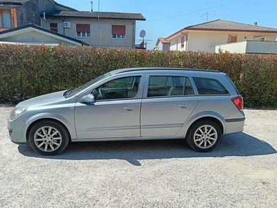 Gebraucht Opel Astra 82 PS (60 kW) 2006 Grau Kombi