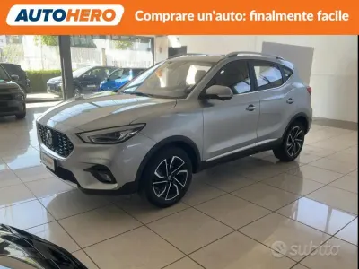 Usata MG ZS Luxury 111 CV (81 kW) 2023 Grigio SUV