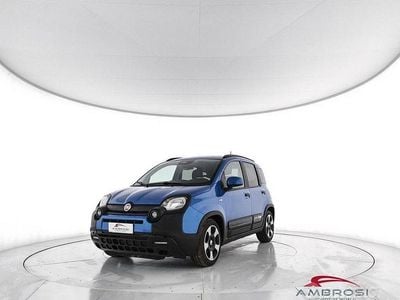 Usata Fiat Panda Cross Cross 70 CV (51 kW) 2025 Blu Utilitaria