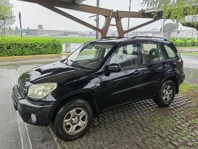 Usata Toyota RAV4 116 CV (85 kW) 2004 Nero SUV