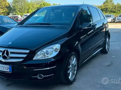 Begagnad Mercedes A170 Style 116 HK (85 kW) 2010 Svart Sedan