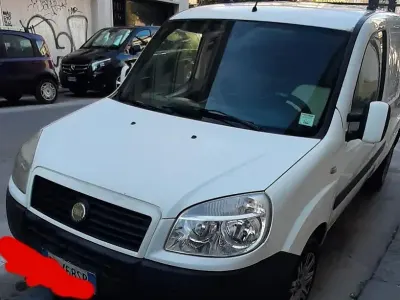 Usata Fiat Doblò 105 CV (77 kW) 2008 Monovolume